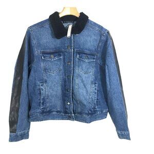 Soncy Women's SZ 2 (18/20) Teddy Collar Jean Jacket Decorative Stripe on Sleeves